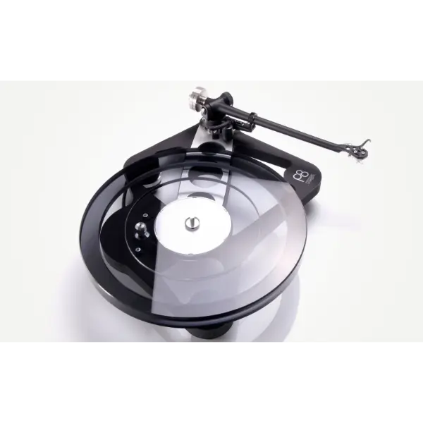 Rega planar 8 Noir vue sur le plateau et le chassis