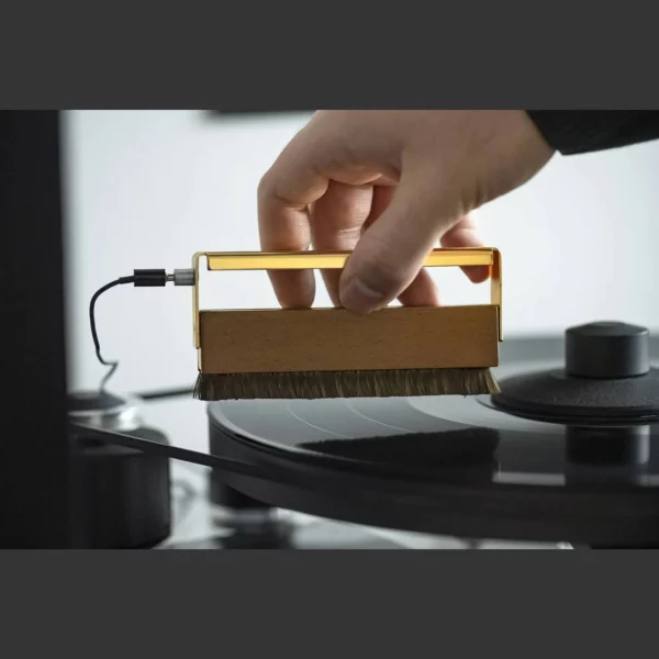 Pro-Ject Brush it Premium - Brosse métallique avec câble de mise à la terre – Image 2