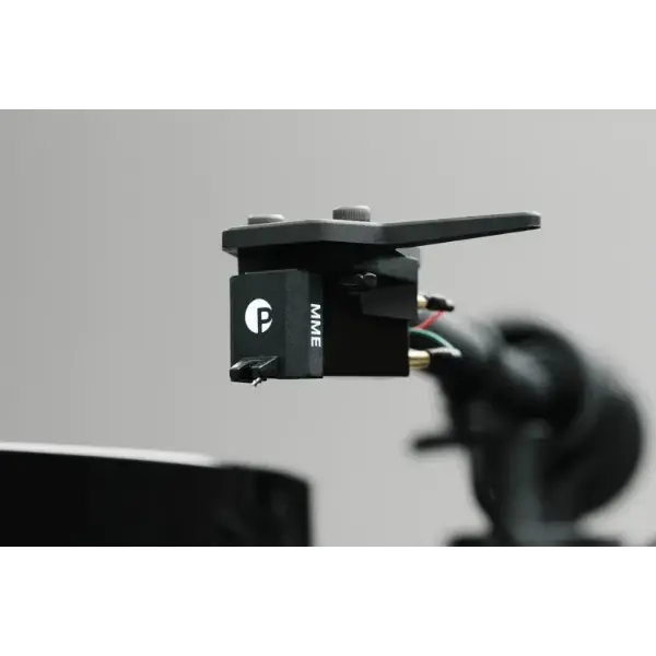 Pro-Ject Pick It MM 2 Vue de profile sur bras